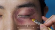 看着教你特效眼睛淤青妆(看着教你眼睛特效颜色)