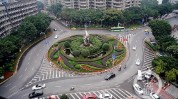 转盘绿地景观元旦新街造型(转盘绿地景观元旦新街)