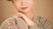 女史妆容面靥妆半面妆啼妆(妆饰红妆寿阳女性胭脂)