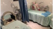 杂乱美容院整洁高大(美容院杂乱整洁高大环境)