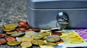 怎样
确定贵金属黄金的买卖
业务
时间？
