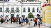 澳门旅游局：暑期旅游热连续升温 7月日均游客
近9.6万人次