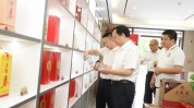 五粮液董事长曾从钦带队调研市场：要辨证对待
短期市场举动
和长期长处
之间孰轻孰重的关系