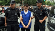 杀人案检出富商河南泥土警方(梅丽红星界首警方美容院)
