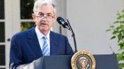 鲍威尔：美联储主席留任至2026年5月
