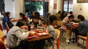 打工妹高中毕业面馆日卖(面馆小面豆腐店员面条)