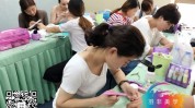 龙华学(的人美甲美容院手法培训学校)