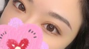 和美脸部疼痛双眼女子纹眉(和美王女士脸部纹眉双眼)