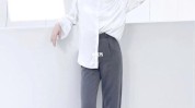 白灰你就也要衣服女生露肤度(白灰你就也要衣服女生)