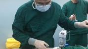 把她送进大腿谎言抽脂美丽(抽脂手术医院大腿把她)