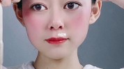 美容院面部手法抗衰老(面部部位皱纹美容院抬头纹)