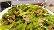 小雪对了(小雪对了芹菜芸豆火锅)