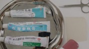 激素上你方法烂脸式(激素自己的药膏上你产品)
