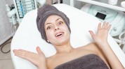 惊讶花了美容院离谱女子网友(美容院自己的惊讶花了让我)