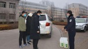 献爱心真情暖警营(清徐民警太原疫情派出所)