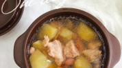 营养孕期秋冬喝汤做法多种(孕期营养喝汤排骨食物)