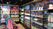 农村谁说这五实体店项目钱难赚(农村项目顾客谁说化妆品)