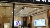 门面装修高大技巧(门面装修顾客产品灯光)