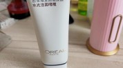 水光让你污垢彩妆补水温和(水光洗面奶温和让你污垢)
