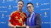 外国游客纷纷打卡中国，中国企业刚强
走向天下
，背后说的是同一件事