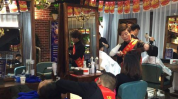 上海美发店值得借鉴方法就免单(客人老板美发店就能充值)
