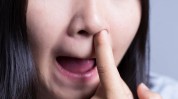 老婆子大美女影视铁拐李用鼻屎做(老婆子皇上县令小娘子臣妾)