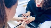 广西美甲睫毛技巧学校(睫毛自己的广西美甲培训学校)