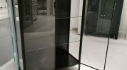 玻璃门杂物美观展示柜(玻璃门柜门杂物美观玻璃)