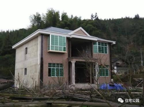 农村自建房可否
举行
产权过户?