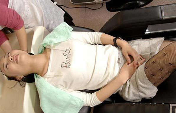 毛发美容院私处女子(女子自己的毛发私处诊所)