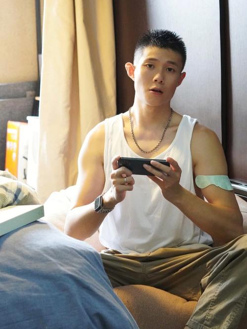 更要清爽男士男人(男士清爽更要酱紫男人)