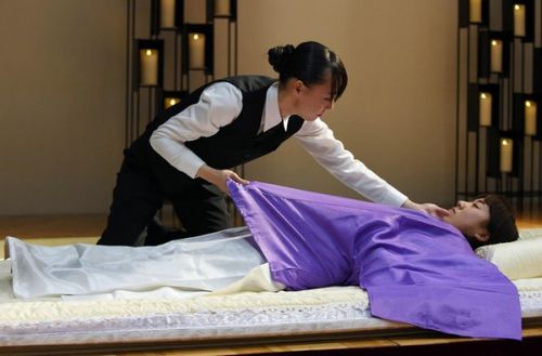 殡仪美容师日本遗体死者实拍(日本殡仪死者美容师遗体)