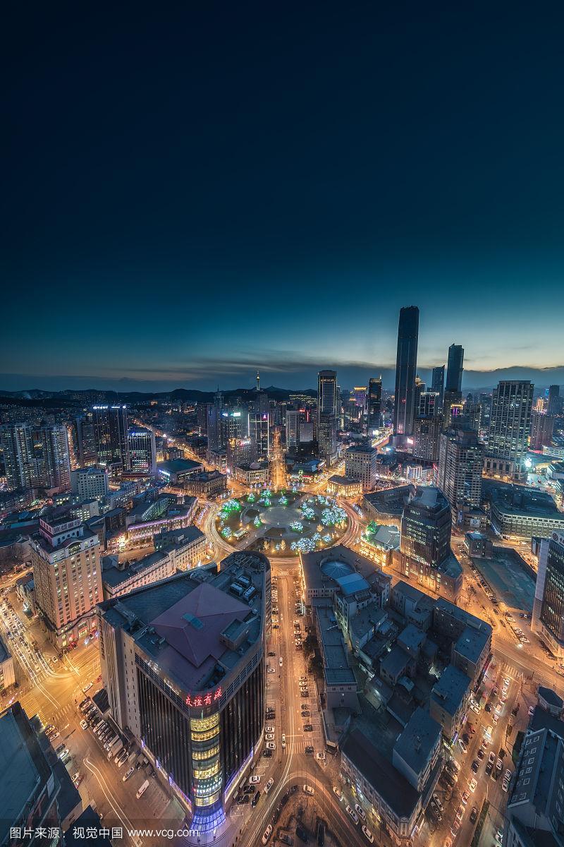 大连精彩越夜越(经济大连夜间我认为城市)