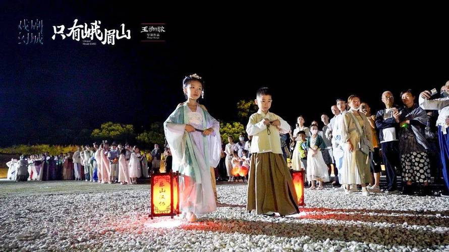 疫情演艺项目旅游(疫情演艺演出景区峨眉山)