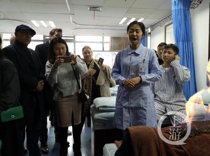 火龙目瞪口呆中医手段外国传统(中医药重庆市火龙中医外国)