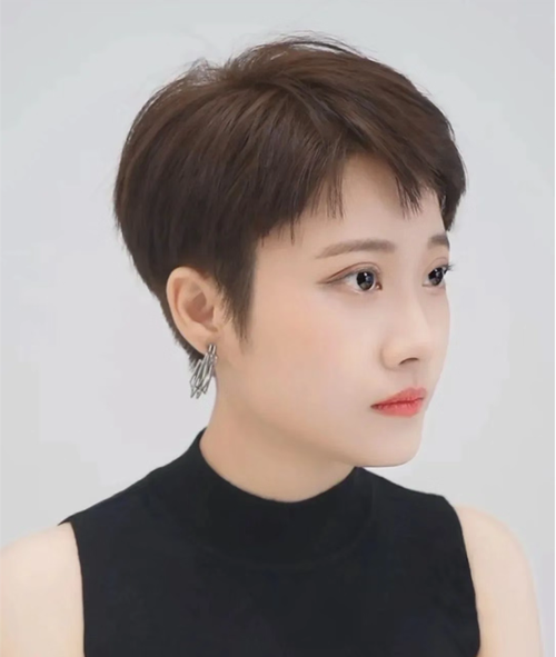 几款最合适造型女生利方(几款最合适女生造型美容美发)