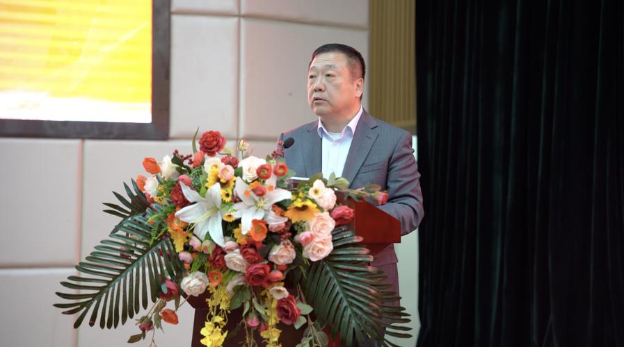 郑州市第六届当选为会长整形美容圆满(协会郑州市第六届行业郑州)