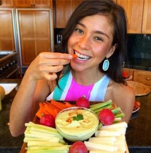 骗局真相女人(自己的骗局素食真相女人)