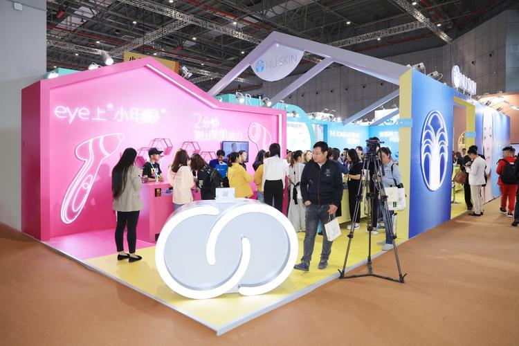 上海惊艳美博会MOOKLOOK(上海肌肤惊艳美博会消费者)