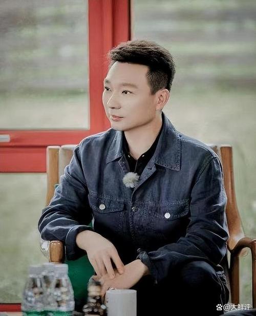 至关重要角色男人视频口播短(家庭男人自己的角色至关重要)