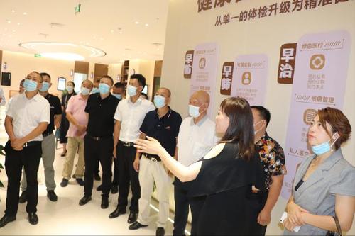 北京防癌医院慈铭奥亚(血液医院项目记者工作人员)