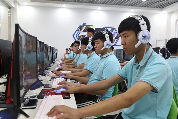 打游戏学校设立了专业IG电竞不(电子竞技专业游戏学校战队)