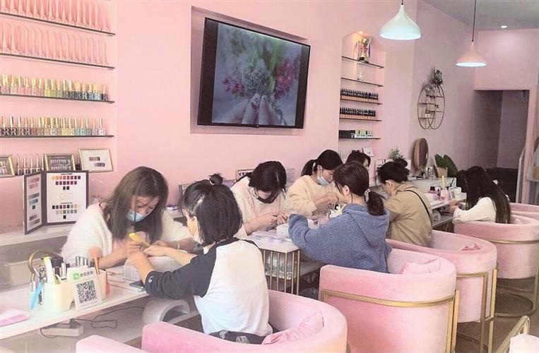 又添美甲店老斑未淡黑医美(项目又添美甲店记者门店)