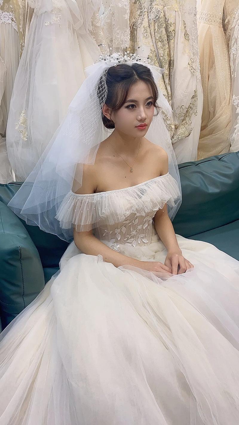 婚前婚纱(化妆师一个月婚前婚礼元宝)
