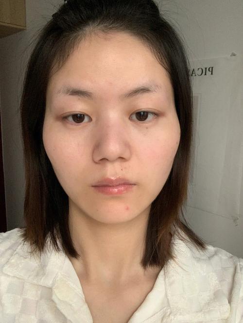 脸型菱形请进轮廓保姆流畅(脸型菱形颧骨流畅轮廓)