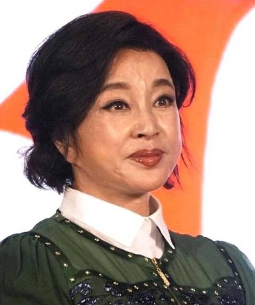 也要下颌人到中年完美(下颌也要人到中年下巴完美)