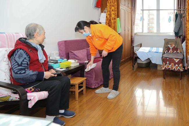 理疗花了想去吓死人顾客五千多(理疗花了想去阿姨吓死人)