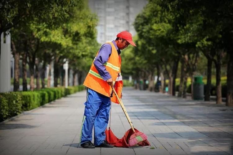 万盛美容师寒冬城市(万盛城市美容师寒冬他们的)