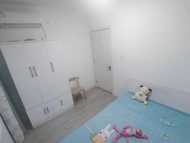 口实广州带你服装批发实体入门(广州口实实体服装批发带你)