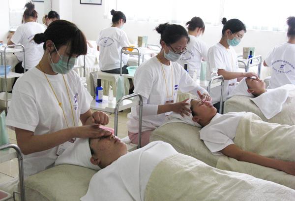 西安培训课程学校(手法皮肤疗法面部西安)